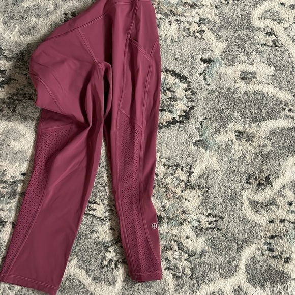 Lululemon Ready To Race Crop *21" in Moss Rose - Picture 6 of 11